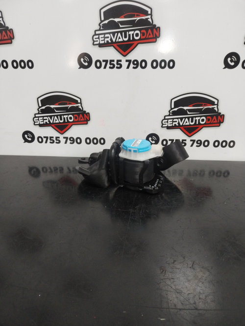 Centura stanga fata Audi Q3 (2011-2017) [8U] 2.0 Motorina 2015, 8U0857705C