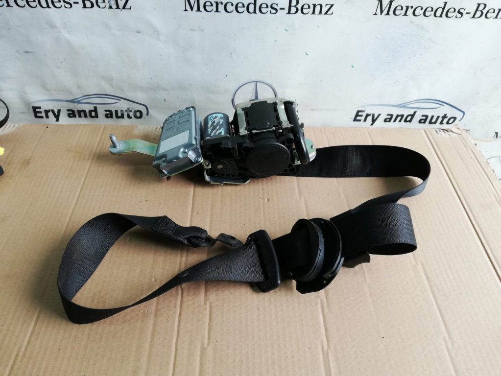 Centura stanga fata Mercedes E class w212