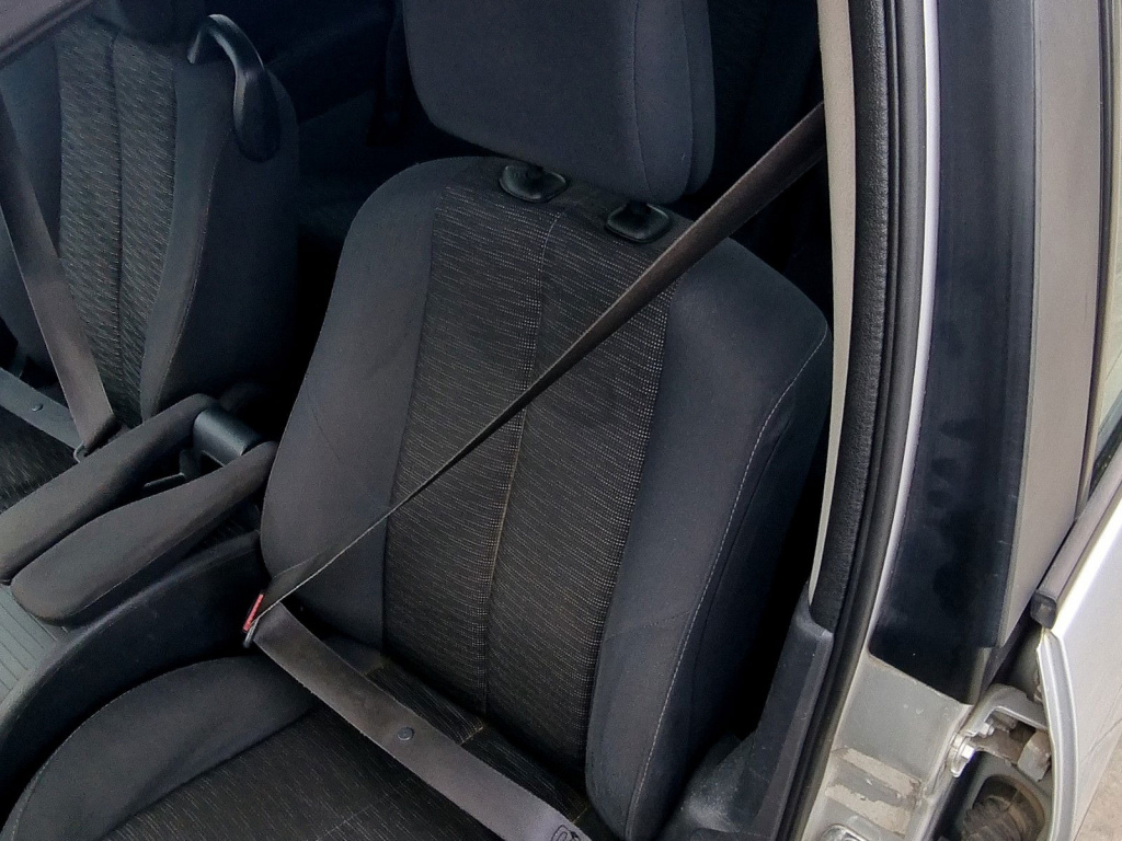 Centura stanga fata Renault Scenic 2 [Fabr 2003-2008] 1.5 DCI K9K734 76KW / 103CP