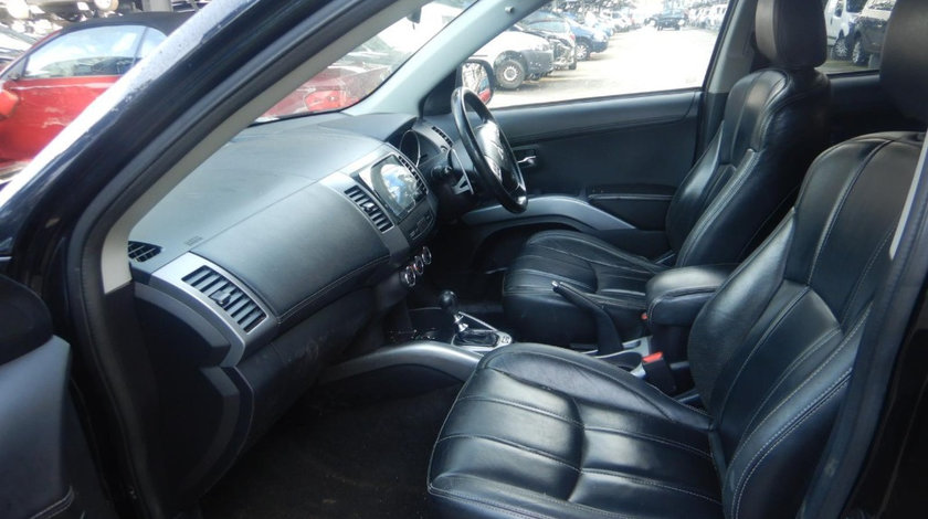 Centuri siguranta fata Mitsubishi Outlander 2010 SUV 2.2 DIESEL