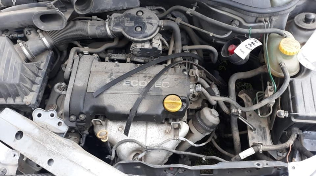 Centuri siguranta fata Opel Corsa C 2003 hatchback 1.2 benzina