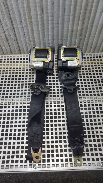 Centuri siguranta fata Skoda Superb 1 3U 1.9 TDI AWX 2003 OEM 3B2857706C