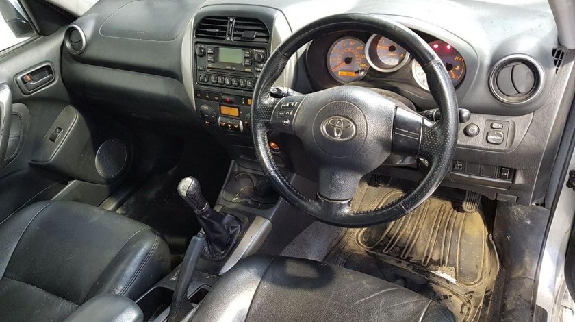 Centuri siguranta fata Toyota RAV 4 2004 suv 2.0