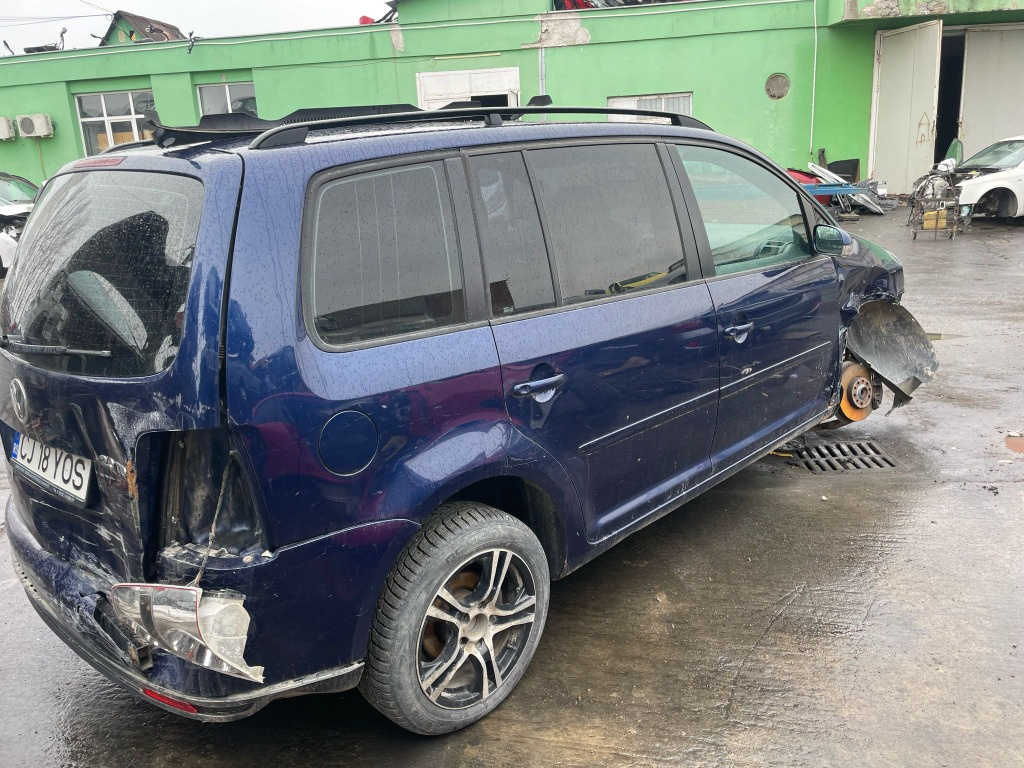 Centuri siguranta fata Volkswagen Touran 2008 monovolum 2.0 TDI BMM