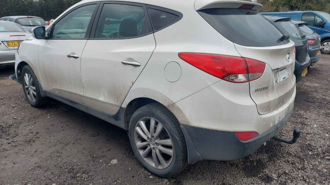 Centuri siguranta spate Hyundai ix35 2011 SUV 2.0 DOHC