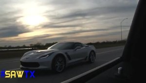 Challenger Hellcat vs. Corvette Z06, pe autostrada. Cine castiga?