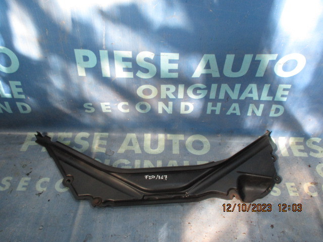 Cheder capota motor BMW F20 2012