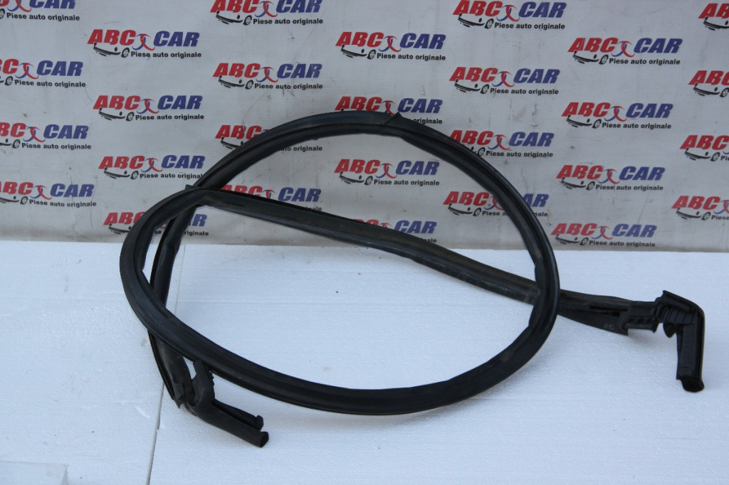 Cheder capota spate Audi TT 8S 2015-prezent cod: 8S7825397