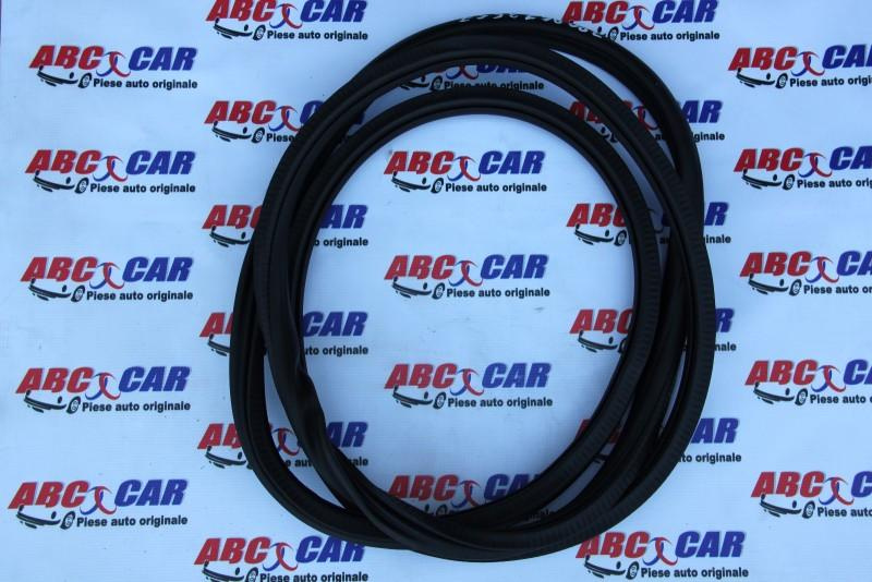 Cheder caroserie stanga fata Volkswagen Touareg 2 2010-2015 7P0867365F