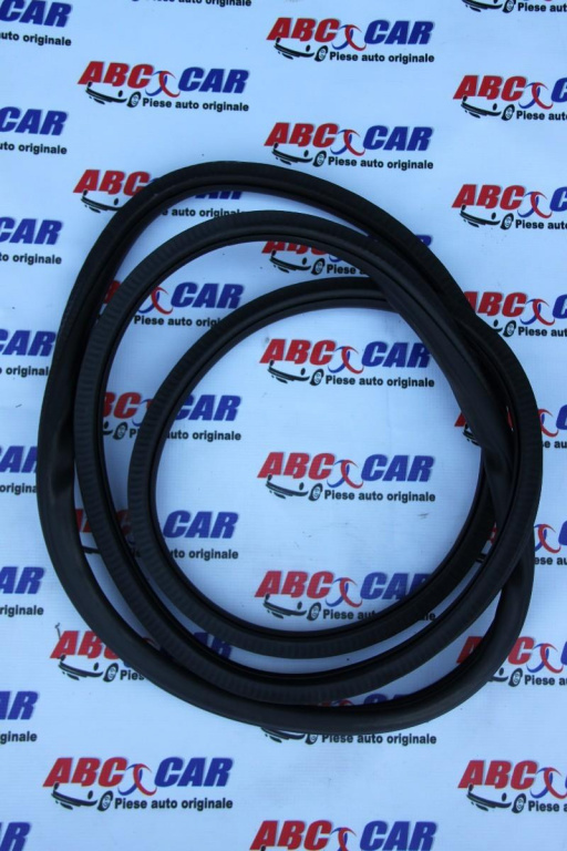 Cheder caroserie stanga spate Volkswagen Touareg 2 2010-2015 7P0867367F