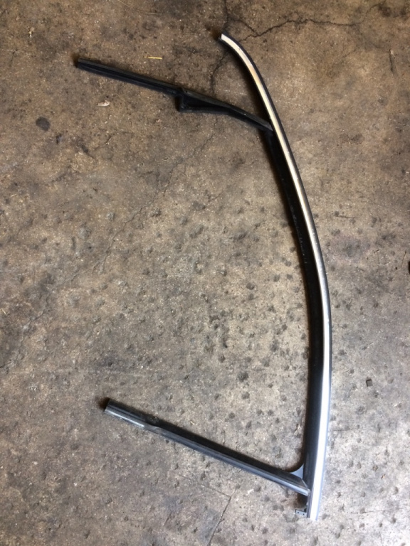 Cheder geam stanga fata Volkswagen VW Jetta 5 [2005 - 2011] Sedan 4-usi 2.0 TDI MT (140 hp) (1K2)