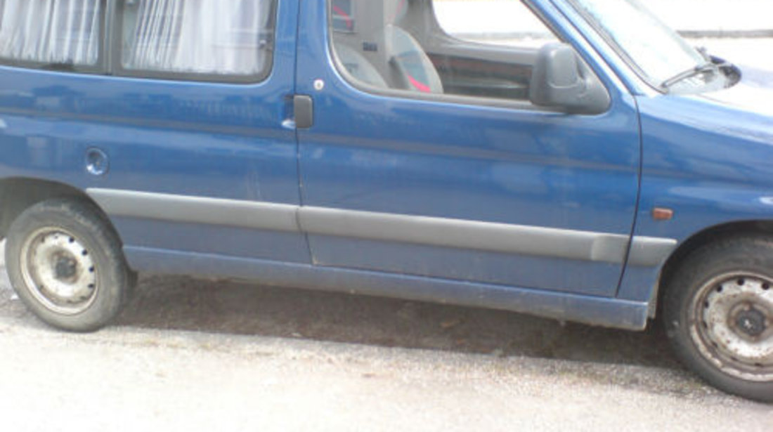 Cheder geam usa dreapta fata Peugeot Partner [1996 - 2002] Minivan 1.9 D MT (68 hp) Combispace (5F) (XUD9A)