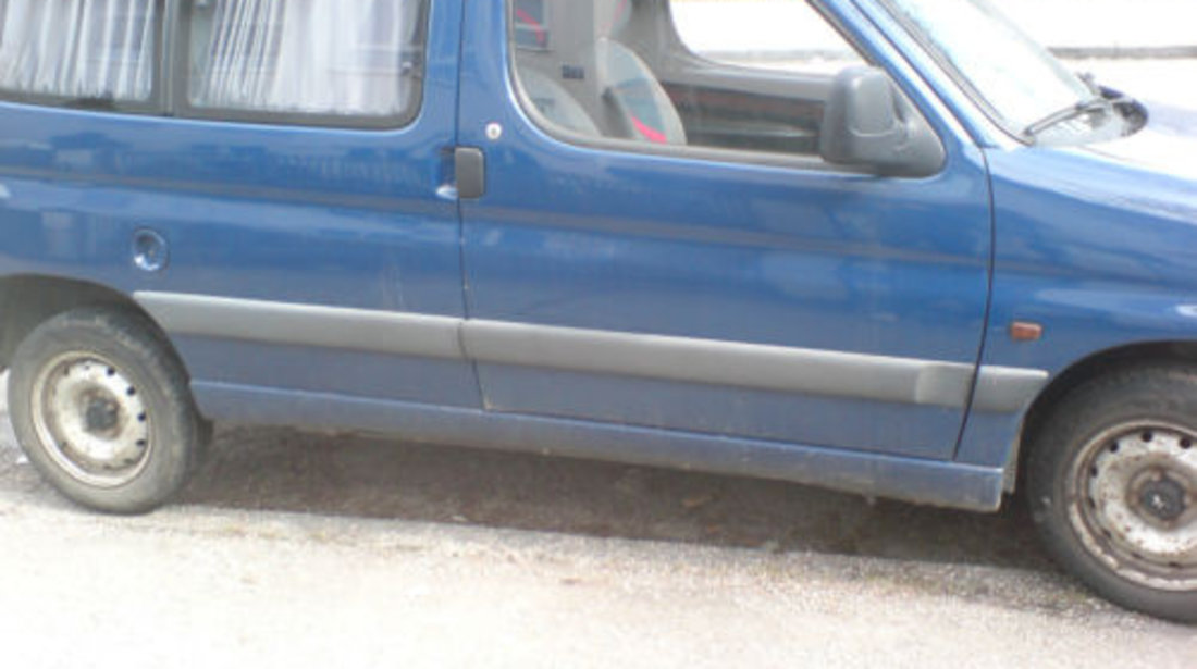 Cheder geam usa dreapta Peugeot Partner [1996 - 2002] Minivan 1.9 D MT (68 hp) Combispace (5F) (XUD9A)