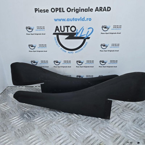 Cheder parbriz stanga dreapta Nissan NV400 2011-> 668100009R
