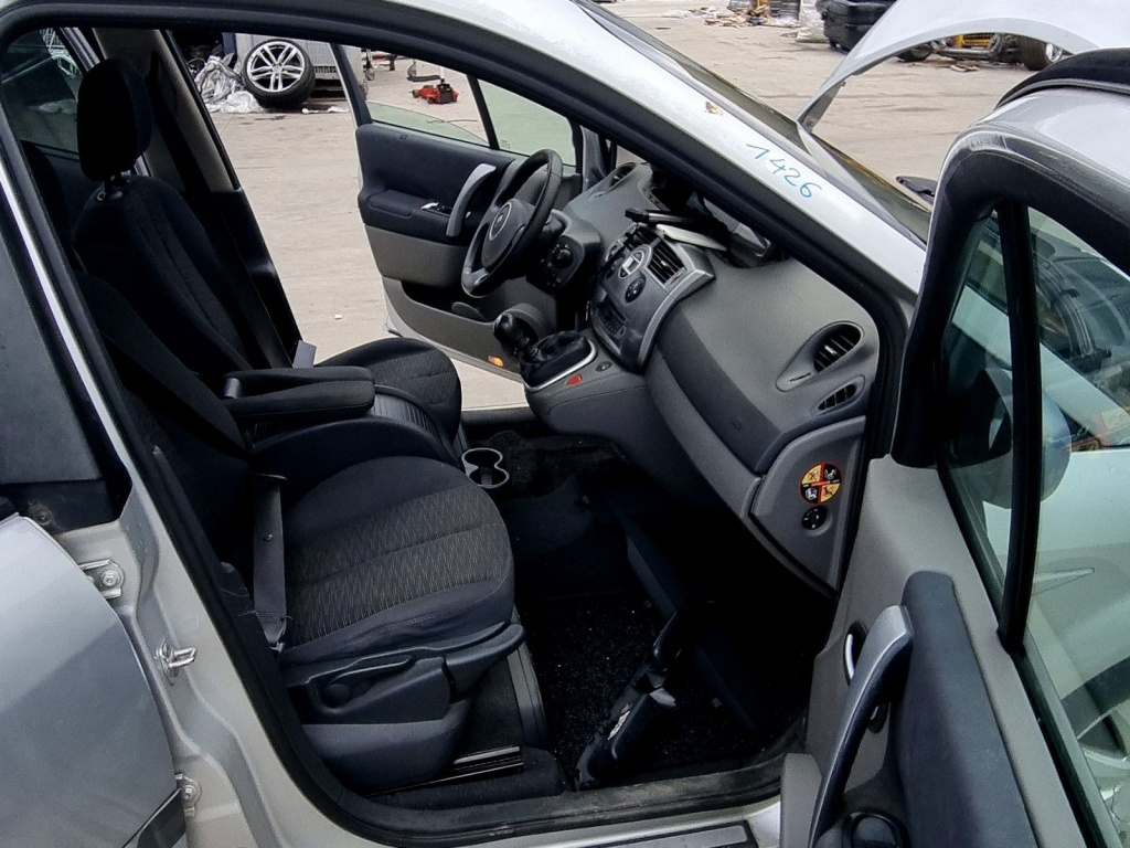 Cheder usa dreapta fata Renault Scenic 2 [Fabr 2003-2008] 1.5 DCI K9K734 76KW / 103CP