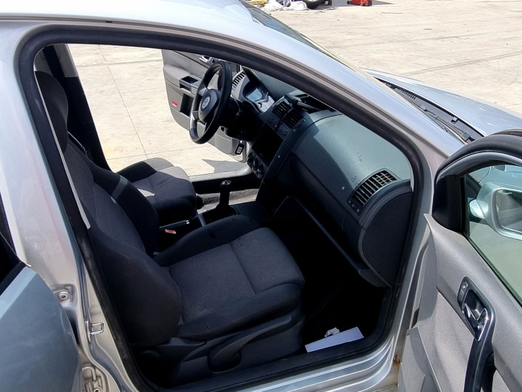Cheder usa dreapta fata Volkswagen Polo (9N) [Fabr 2001-2008] 1.2 Benz AZQ 47KW / 64CP