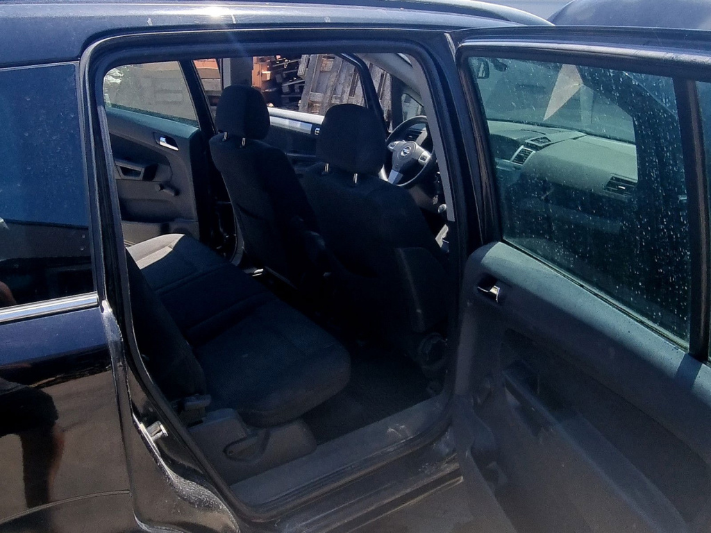 Cheder usa dreapta spate Opel Zafira B (