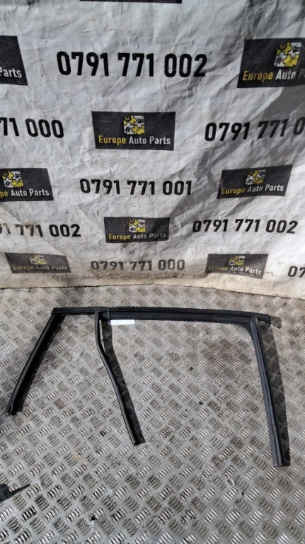 Cheder usa dreapta spate Skoda Octavia 3