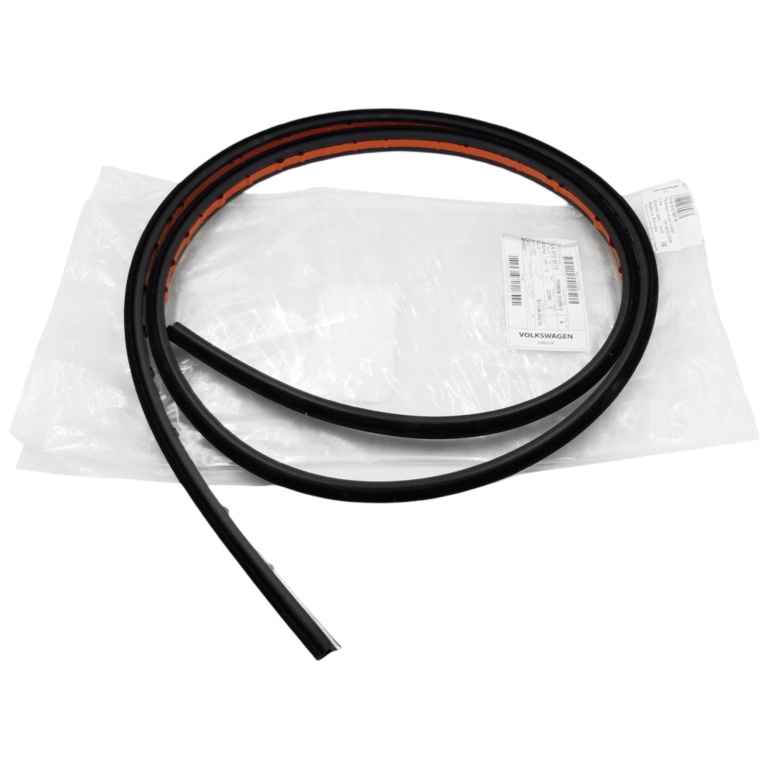 Cheder Usa Fata / Spate Stanga Pe Caroserie Superior Oe Skoda 1U6810957B