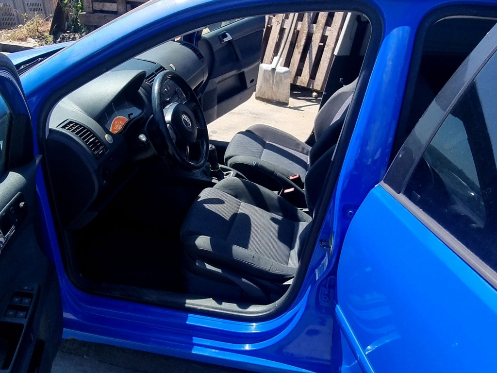 Cheder usa stanga fata Volkswagen Polo (9N) [Fabr 2001-2008] 1.4 Benz BBz 74KW / 101CP