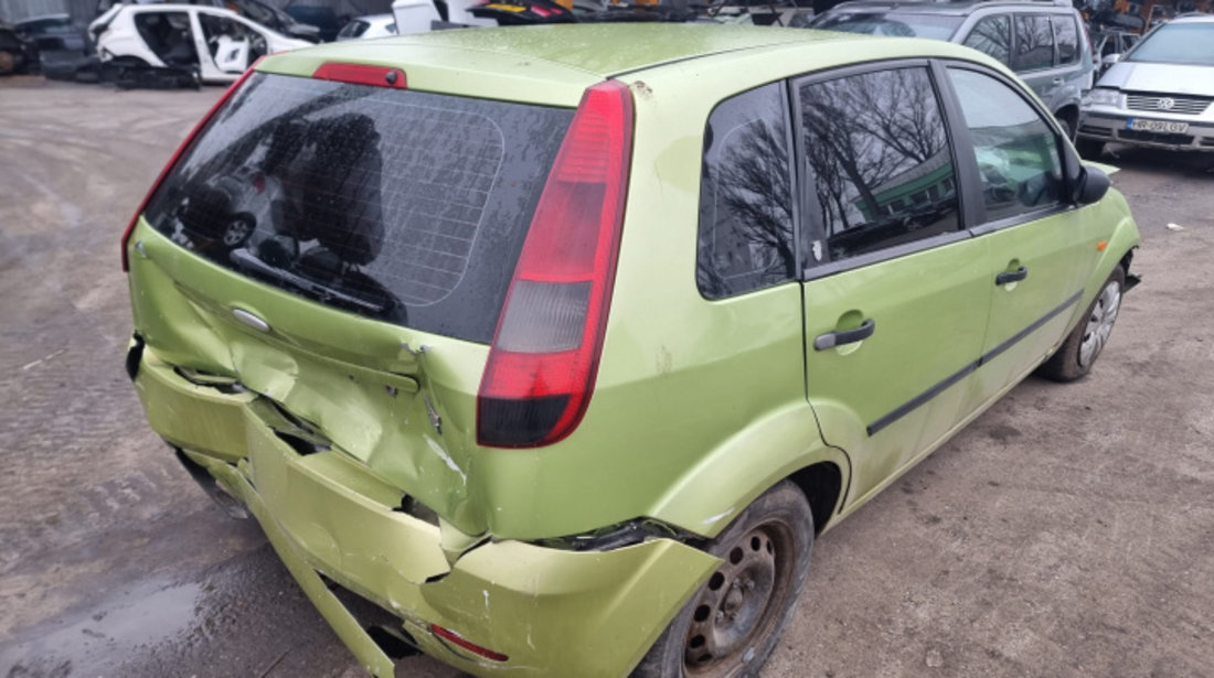 Chedere Ford Fiesta 5 2005 hatchback 1.4 diesel