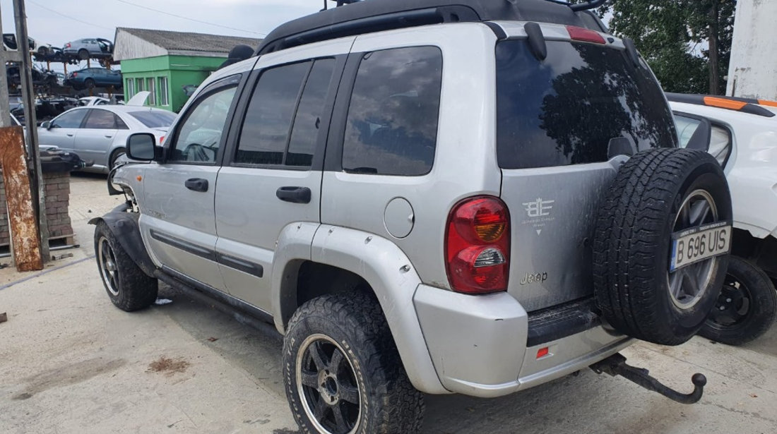 Chedere Jeep Cherokee 2004 4x4 2.8 crd