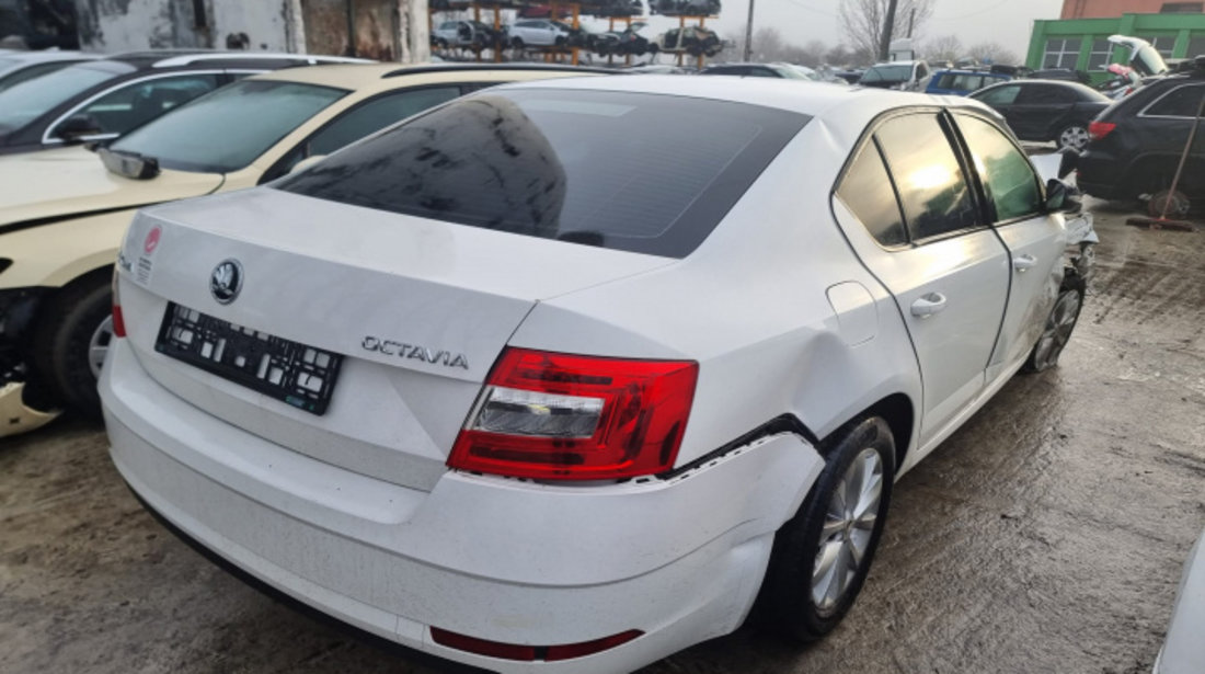 Chedere Skoda Octavia 3 2019 sedan/berlina 1.6 diesel