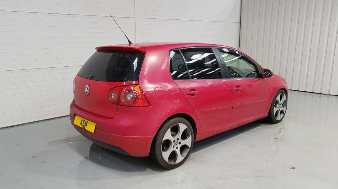 Chedere Volkswagen Golf 5 2006 HATCHBACK 1.9