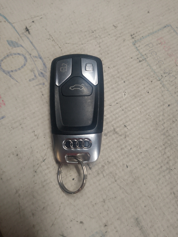Cheie Audi A4 B9 2016