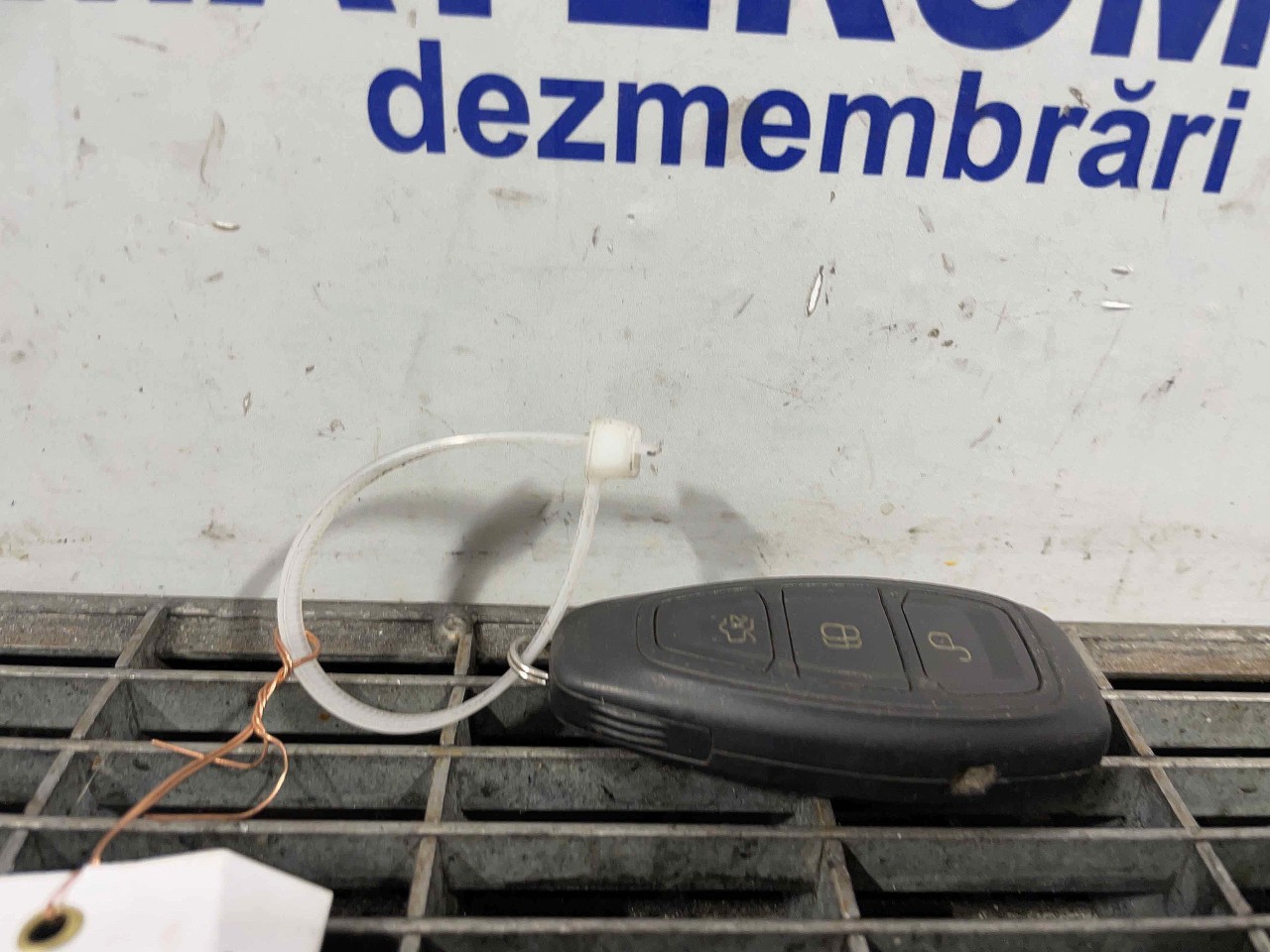 CHEIE CONTACT FORD KUGA - - (2012 2019)