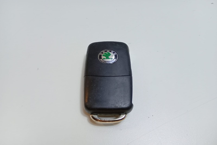 Cheie cu telecomanda Skoda