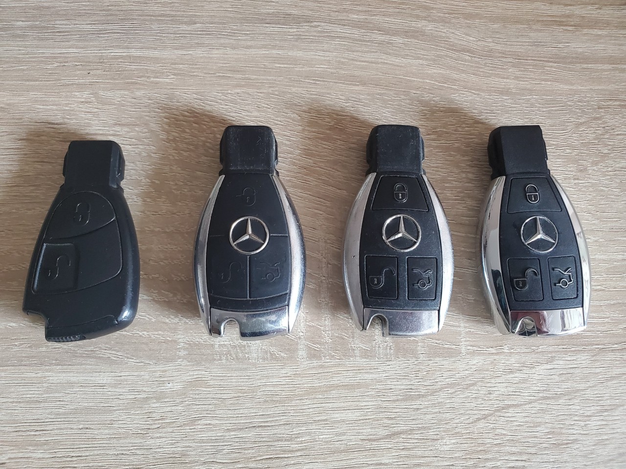 Cheie Mercedes Originala completa pentru Clasa A B C E CLK ML S Vito Sprinter CLA