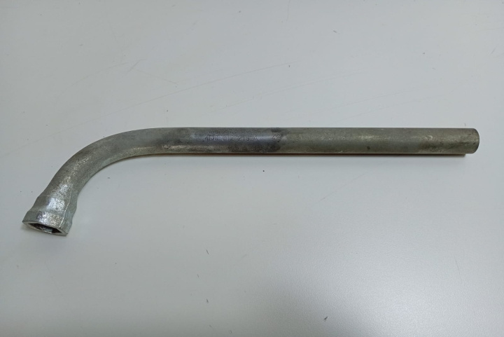Cheie roata rezerva 4D0012219A Volkswagen VW Golf 5 [2003 - 2009]