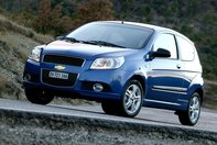 Chevrolet Aveo cu trei usi