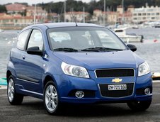 Chevrolet Aveo cu trei usi