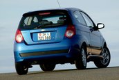 Chevrolet Aveo cu trei usi