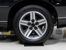Chevrolet Camaro IROC-Z cu 17 kilometri la bord