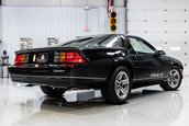 Chevrolet Camaro IROC-Z cu 17 kilometri la bord