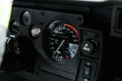 Chevrolet Camaro IROC-Z cu 17 kilometri la bord