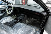 Chevrolet Camaro IROC-Z cu 17 kilometri la bord