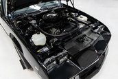 Chevrolet Camaro IROC-Z cu 17 kilometri la bord