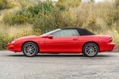 Chevrolet Camaro SS Convertible 35th Anniversary Edition cu 366 de kilometri la bord
