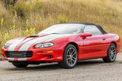 Chevrolet Camaro SS Convertible 35th Anniversary Edition cu 366 de kilometri la bord