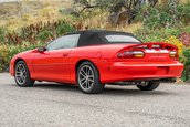 Chevrolet Camaro SS Convertible 35th Anniversary Edition cu 366 de kilometri la bord