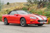 Chevrolet Camaro SS Convertible 35th Anniversary Edition cu 366 de kilometri la bord