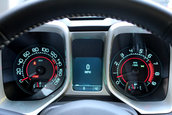 Chevrolet Camaro SS cu 9 kilometri la bord