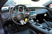 Chevrolet Camaro SS cu 9 kilometri la bord