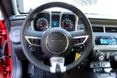 Chevrolet Camaro SS cu 9 kilometri la bord