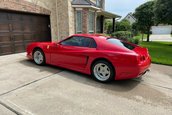 Chevrolet Camaro transformat in Ferrari