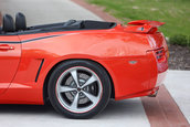 Chevrolet Camaro transformat in Pontiac GTO